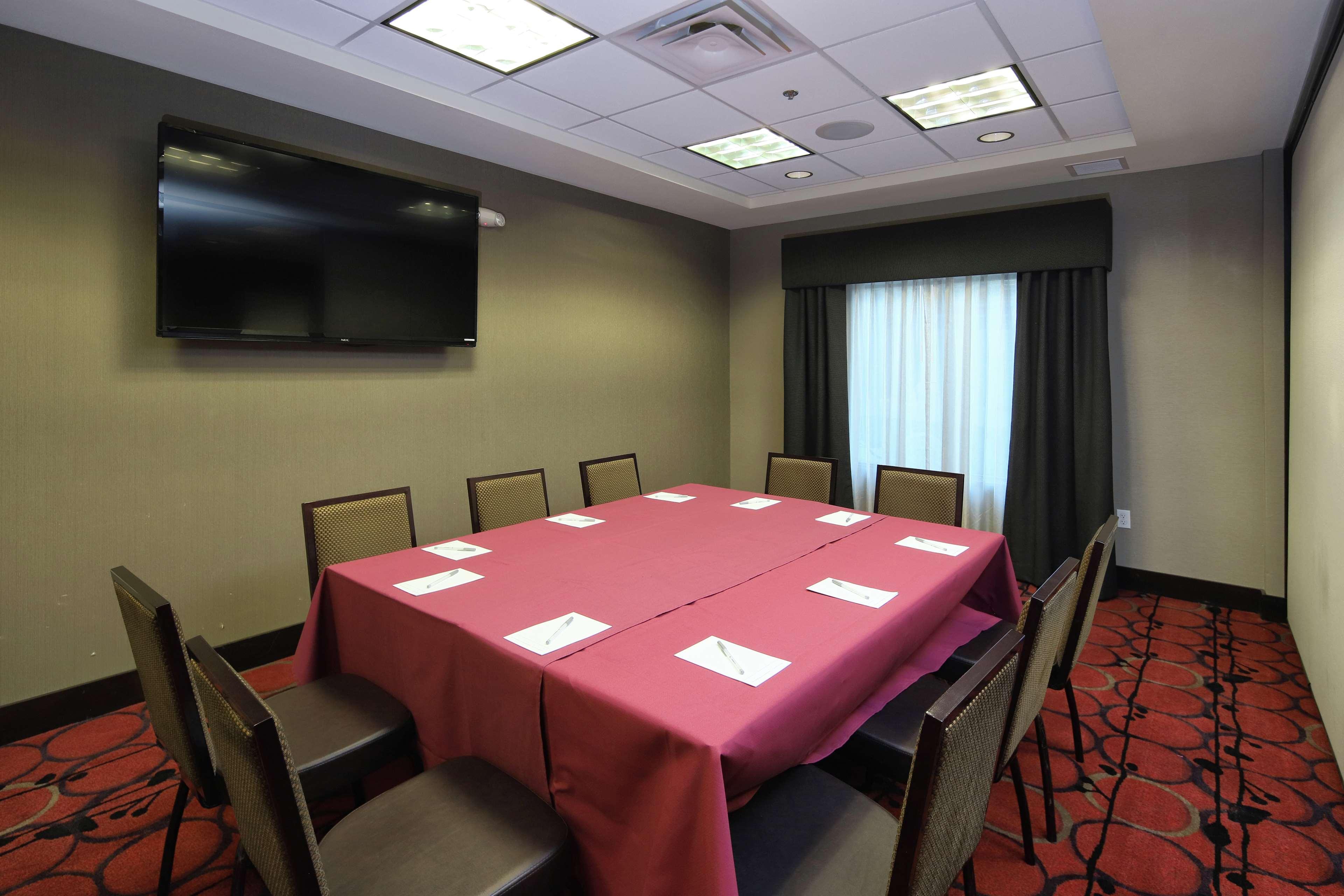 Hampton Inn & Suites Phoenix/Tempe Business photo