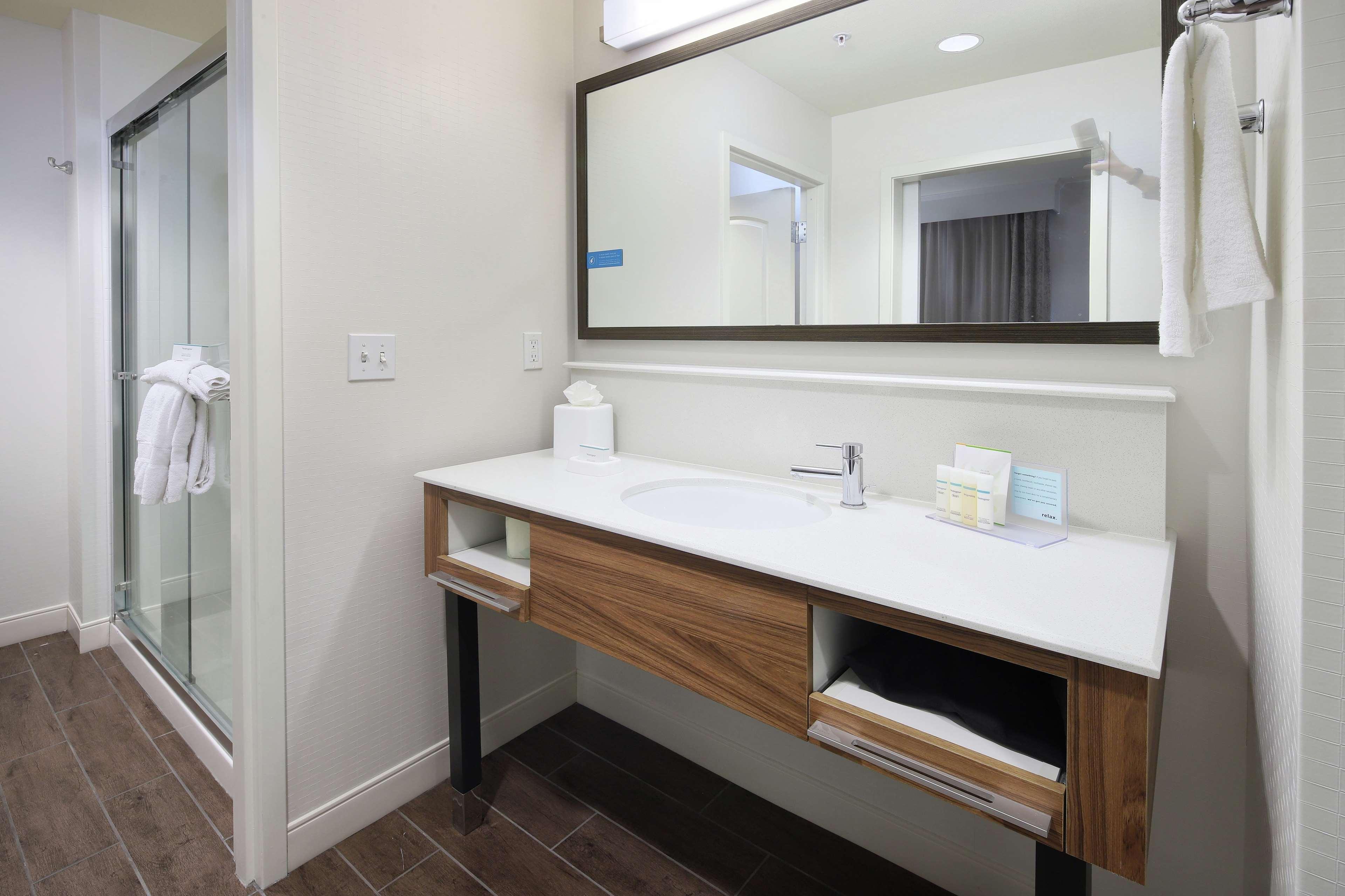 Hampton Inn & Suites Phoenix/Tempe Room photo